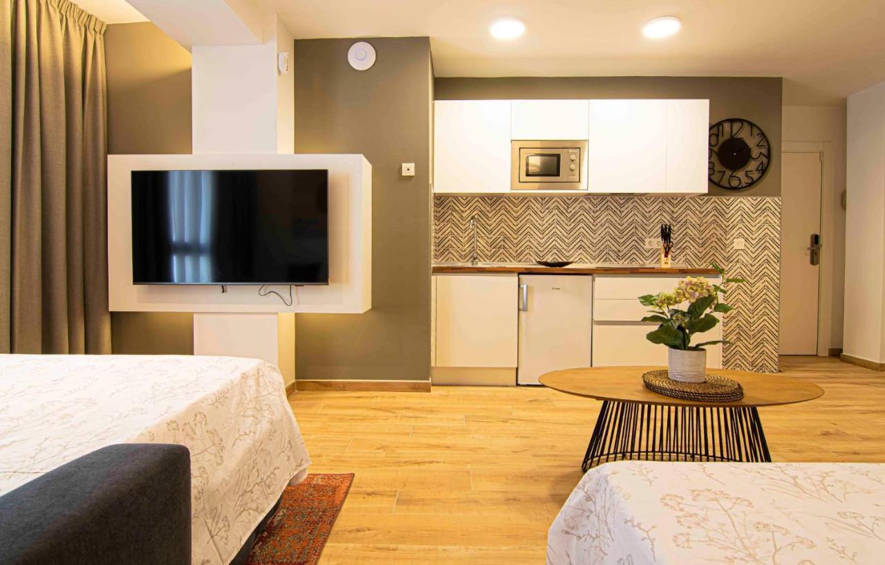 Apartamentos Leonor Μάλαγα Εξωτερικό φωτογραφία