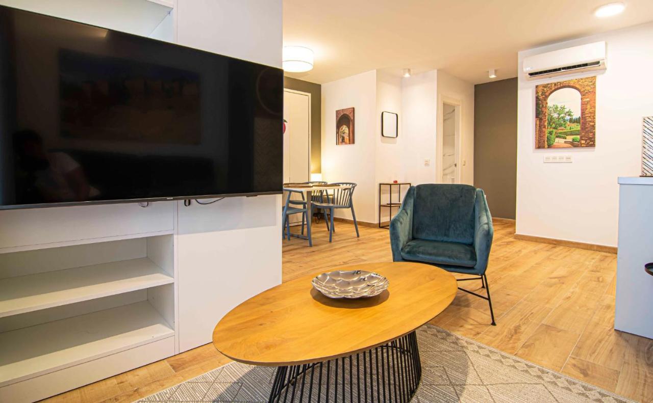 Apartamentos Leonor Μάλαγα Εξωτερικό φωτογραφία